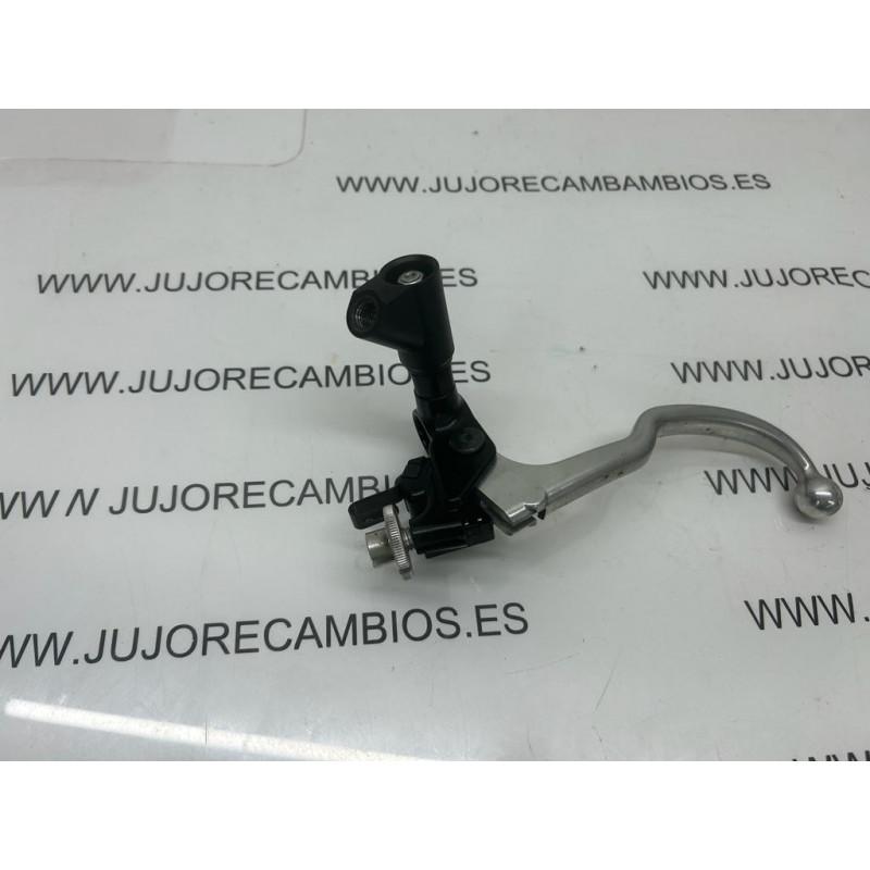 SOPORTE DE EMBRAGUE YAMAHA MT-09 (2021-2023) SOPORTE DE EMBRAGUE YAMAHA MT-09 (2021-2023)