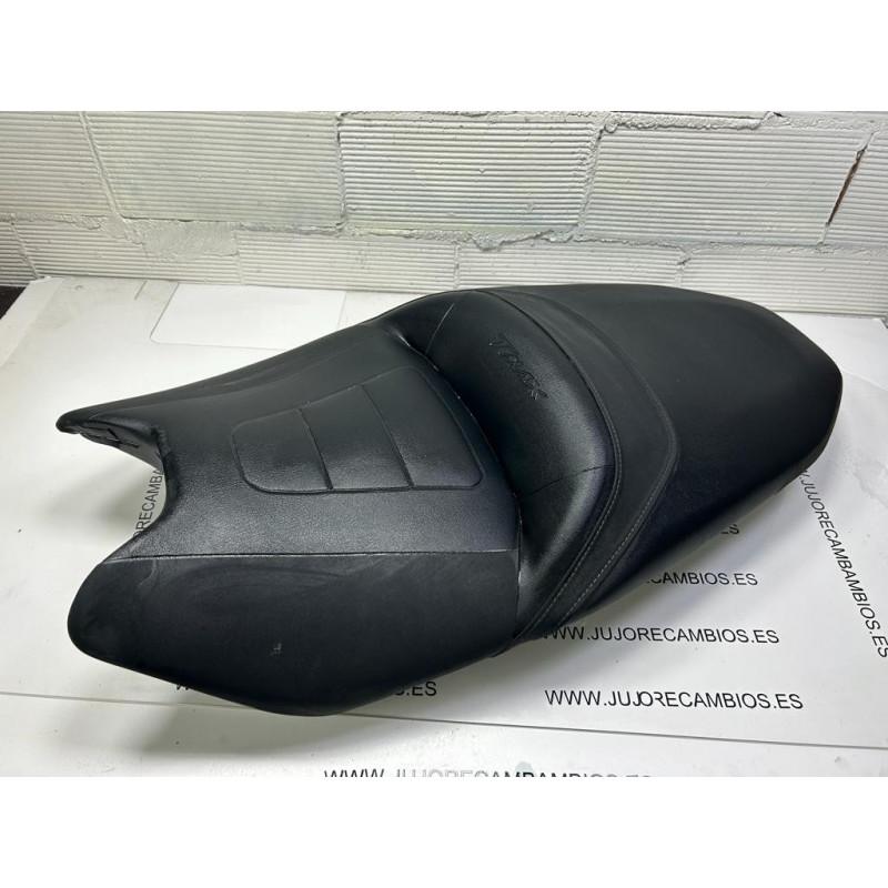 ASIENTO YAMAHA T-MAX 560 (2020) ASIENTO YAMAHA T-MAX 560 (2020)