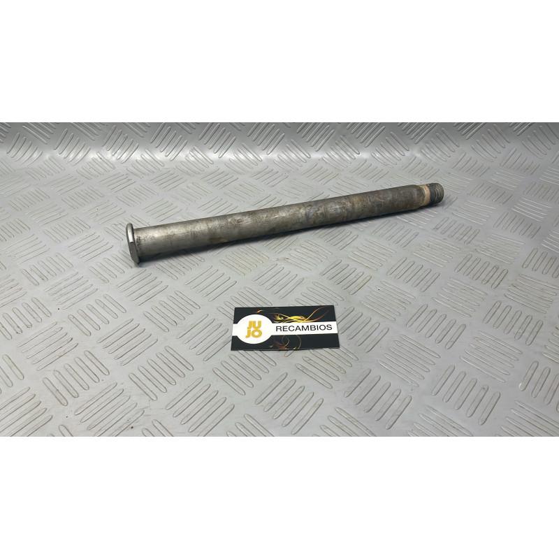 EJE TRASERO BMW F 750 GS (2020) EJE TRASERO BMW F 750 GS (2020)