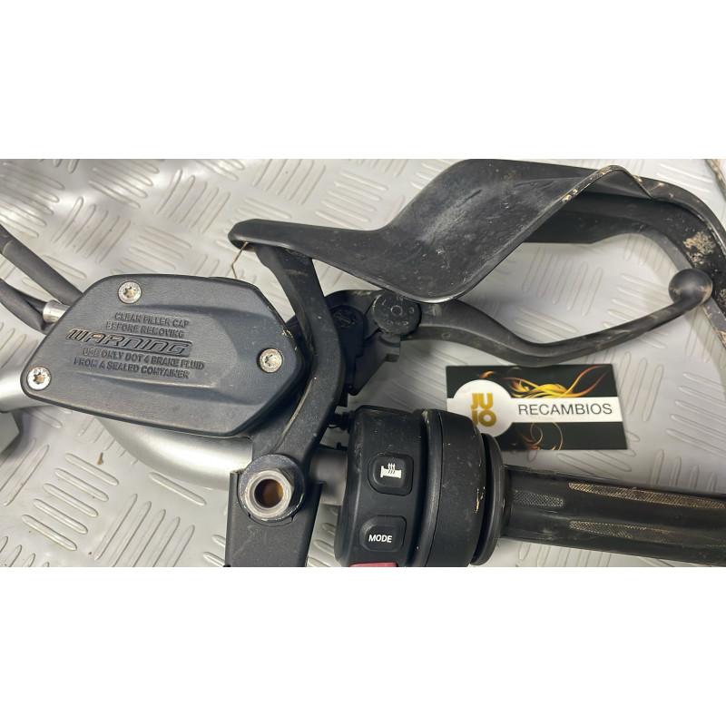 MANETA Y BOMBA DE FRENO BMW F 750 GS (2020)