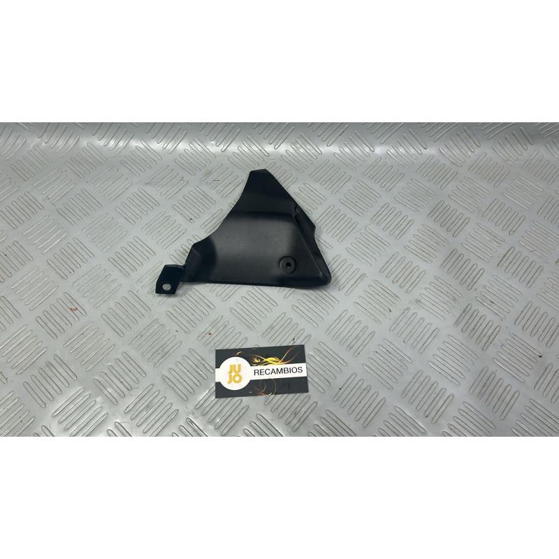 CARENADO YAMAHA MT-09 (2024-2025) CARENADO YAMAHA MT-09 (2024-2025)