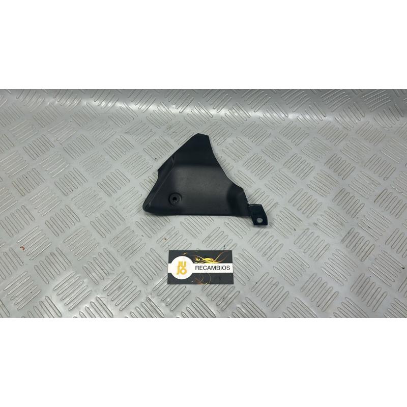CARENADO YAMAHA MT-09 (2024-2025) CARENADO YAMAHA MT-09 (2024-2025)