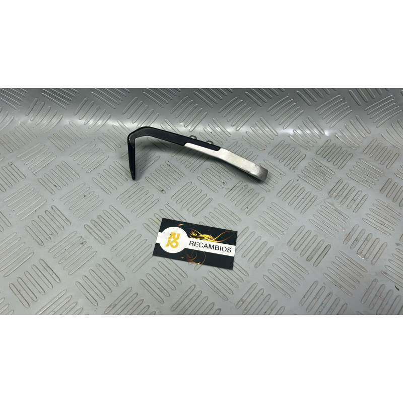 PROTECTOR MANETA FRENO YAMAHA YZF 125 (2022) PROTECTOR MANETA FRENO YAMAHA YZF 125 (2022)