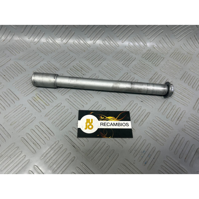 EJE DELANTERO CBR 650R (2024)