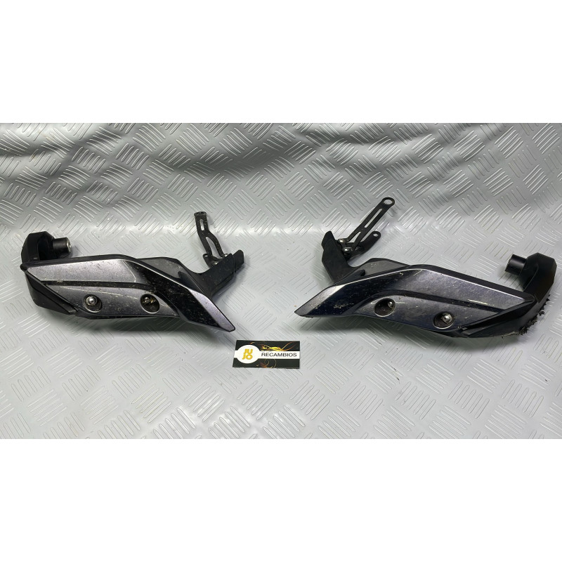 PROTECTOR MANETAS YAMAHA MT09 TRACER (2015)