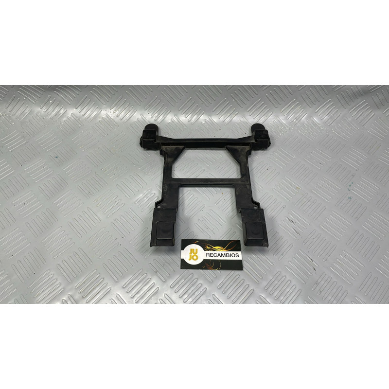 SOPORTE YAMAHA MT09 TRACER (2015)