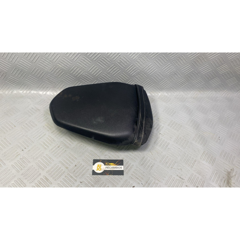 ASIENTO TRASERO HONDA CBF 125R (2024)