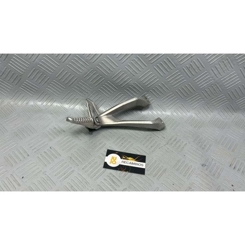 ESTRIBERA TRASERA DRCH HONDA CBF 125R (2024)