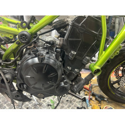 MOTOR KAWASAKI Z650 (2022)