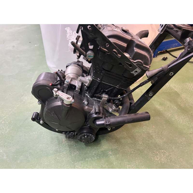 MOTOR APRILIA RSV4 (2024) MOTOR APRILIA RSV4 (2024)