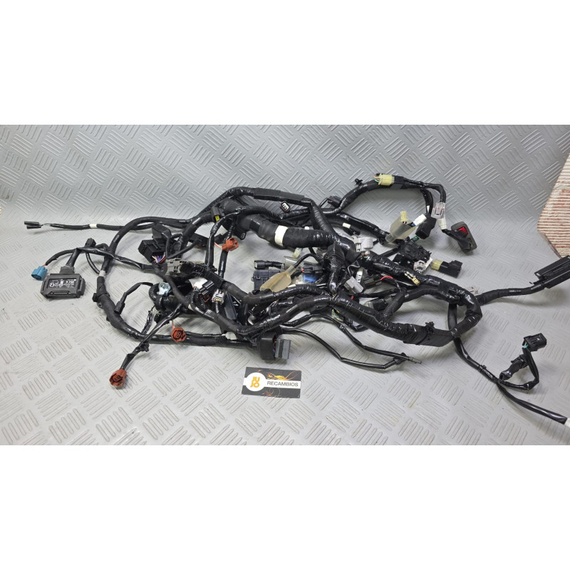 INSTALACION ELECTRICA KAWASAKI NINJA ZX-10R (2026) INSTALACION ELECTRICA KAWASAKI NINJA ZX-10R (2026)